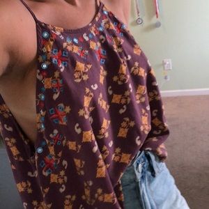 Flowy tank